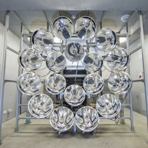 聚光太陽光模擬器